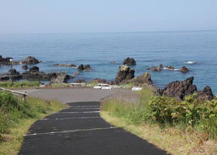 Walking down to the beach...